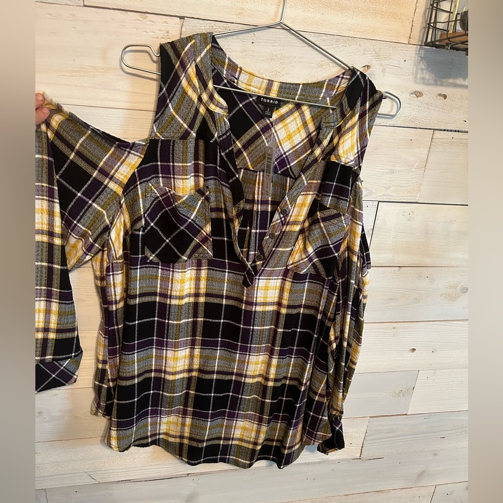Torrid off the shoulder flannel 2X